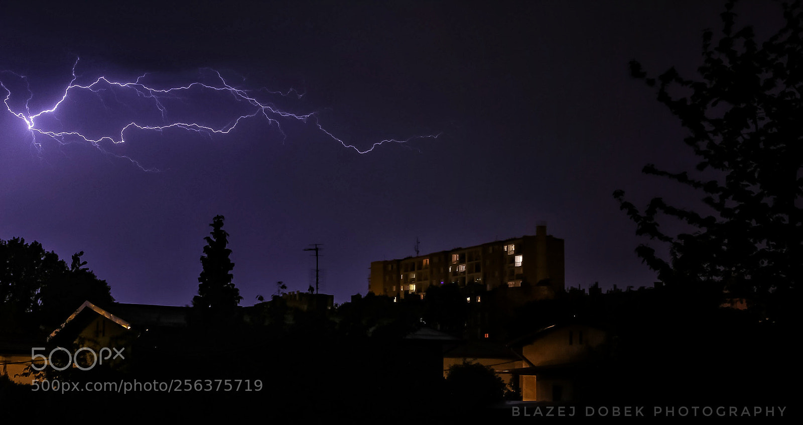 Canon EOS 1200D (EOS Rebel T5 / EOS Kiss X70 / EOS Hi) sample photo. Storm in gliwice photography