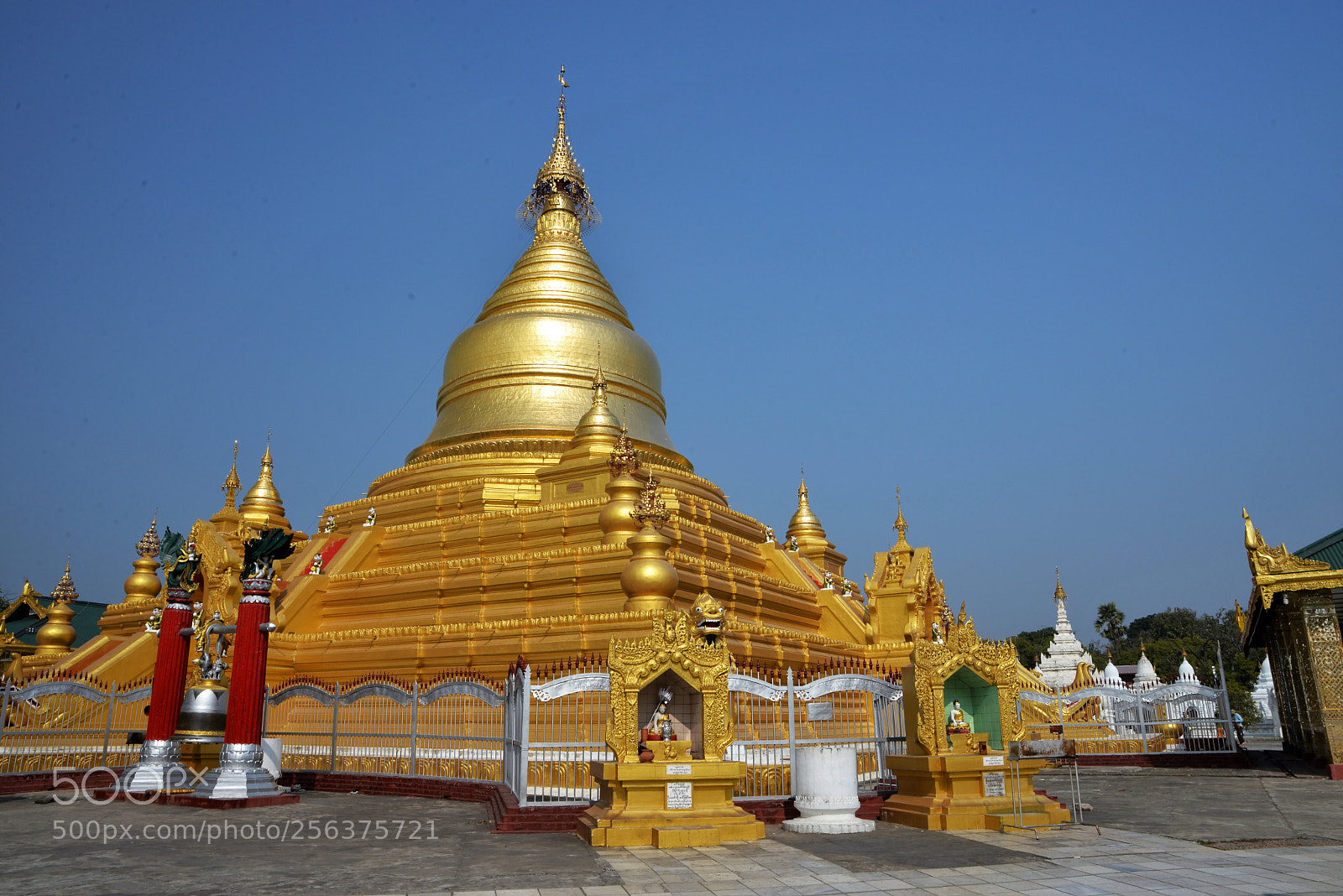 Nikon D610 sample photo. Pagode kuthodaw / 7364 photography