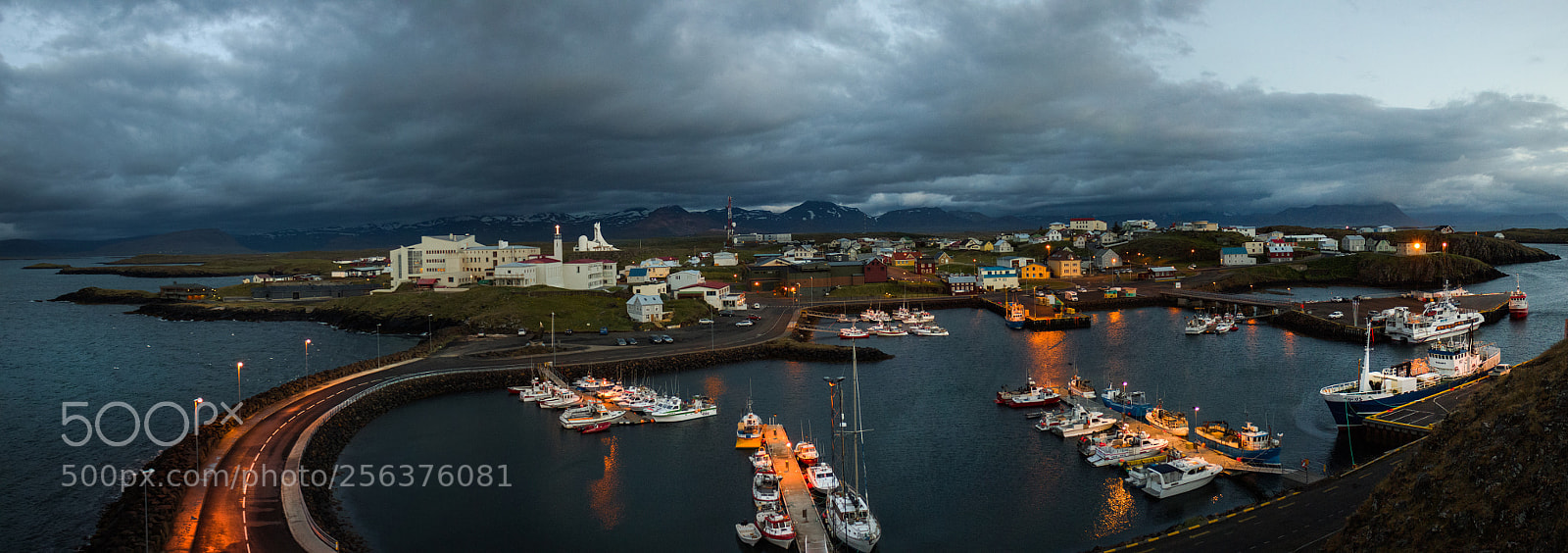 Canon EOS 700D (EOS Rebel T5i / EOS Kiss X7i) sample photo. Stykkishólmur photography