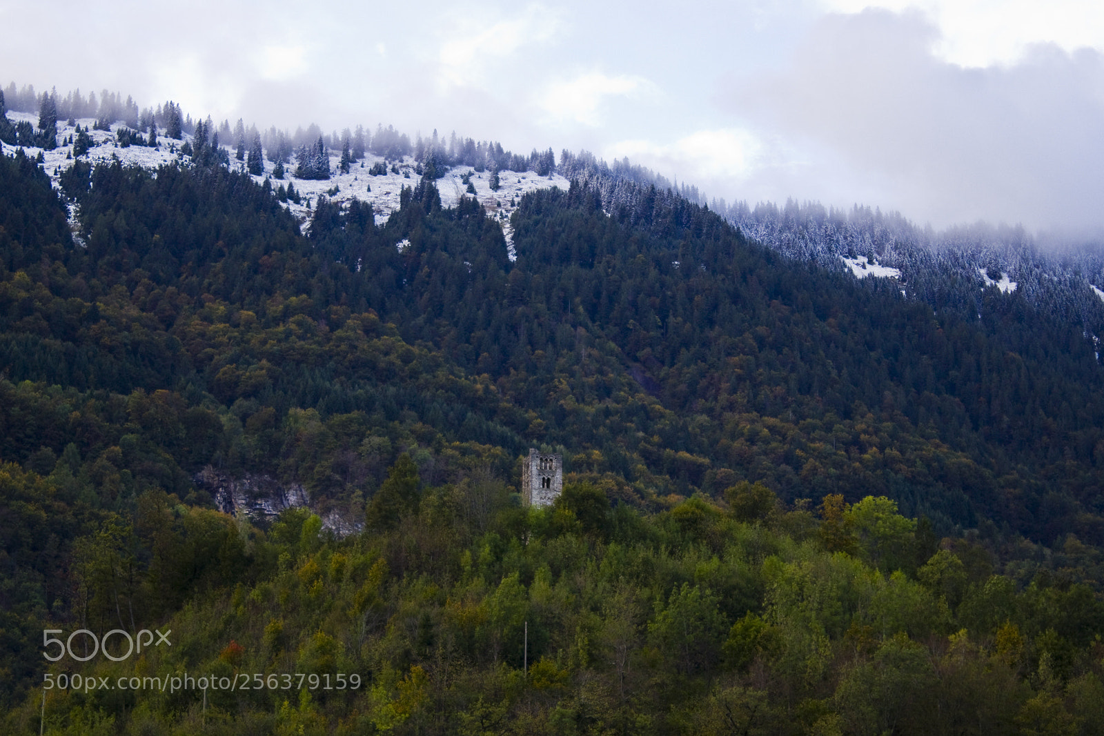 Canon EOS 600D (Rebel EOS T3i / EOS Kiss X5) sample photo. Castle tower photography