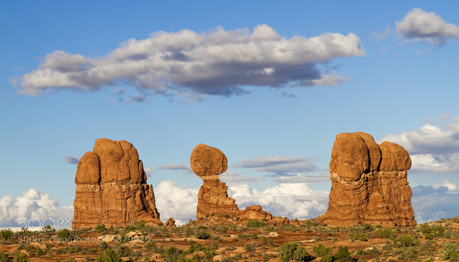 Canon EOS 7D sample photo. Balanced rock photography
