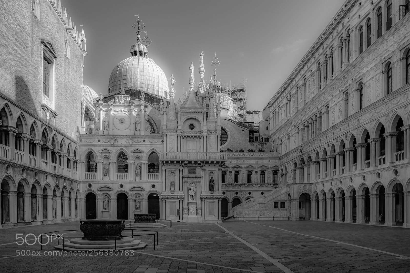 Fujifilm X-T2 sample photo. Palais des doges  photography