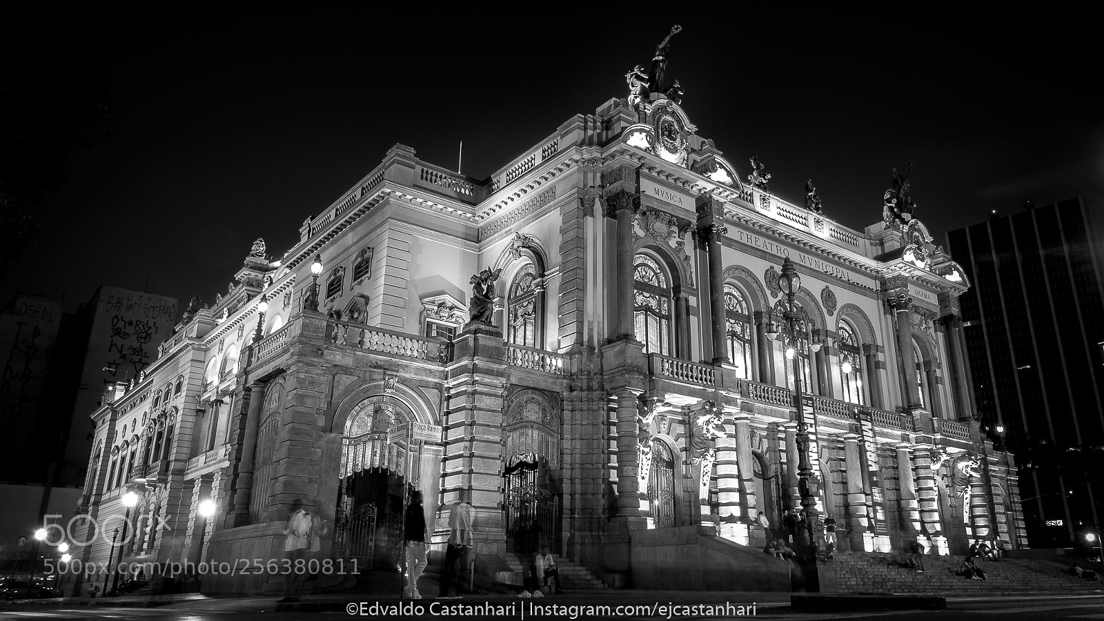 Canon EOS 700D (EOS Rebel T5i / EOS Kiss X7i) sample photo. Teatro municipal photography