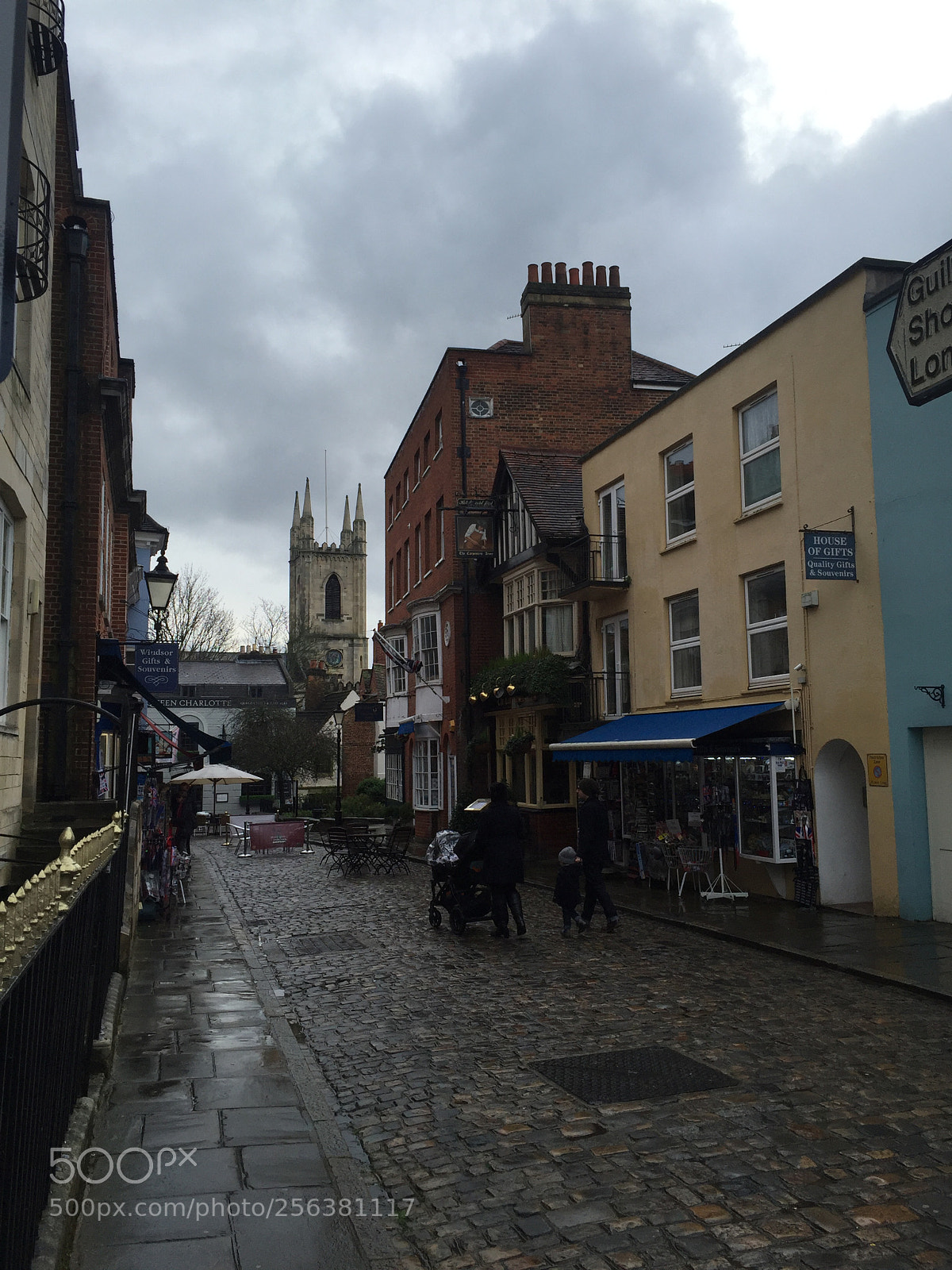 Apple iPhone 6 sample photo. Windsor, eton & hampton palace photography