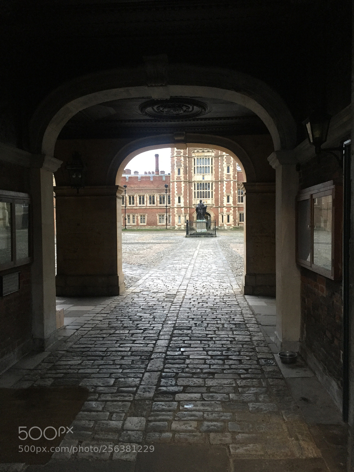 Apple iPhone 6 sample photo. Windsor, eton & hampton palace photography