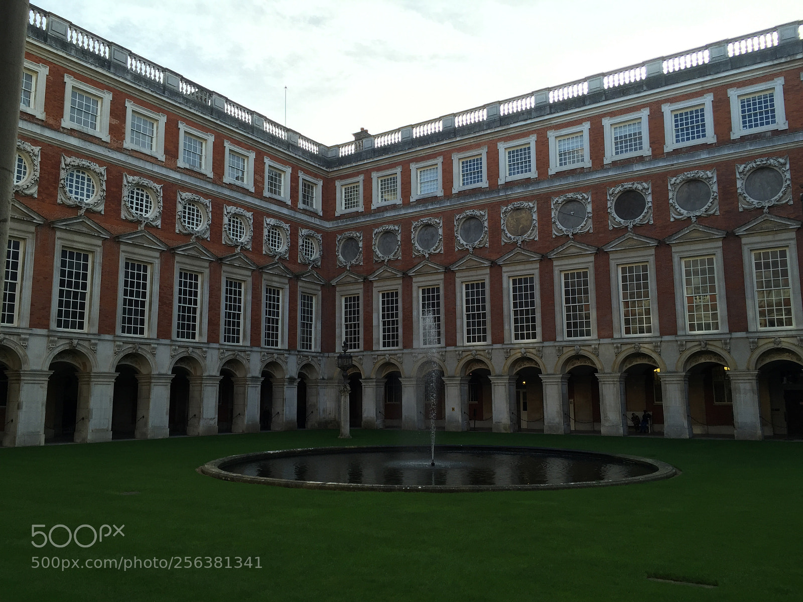 Apple iPhone 6 sample photo. Windsor, eton & hampton palace photography
