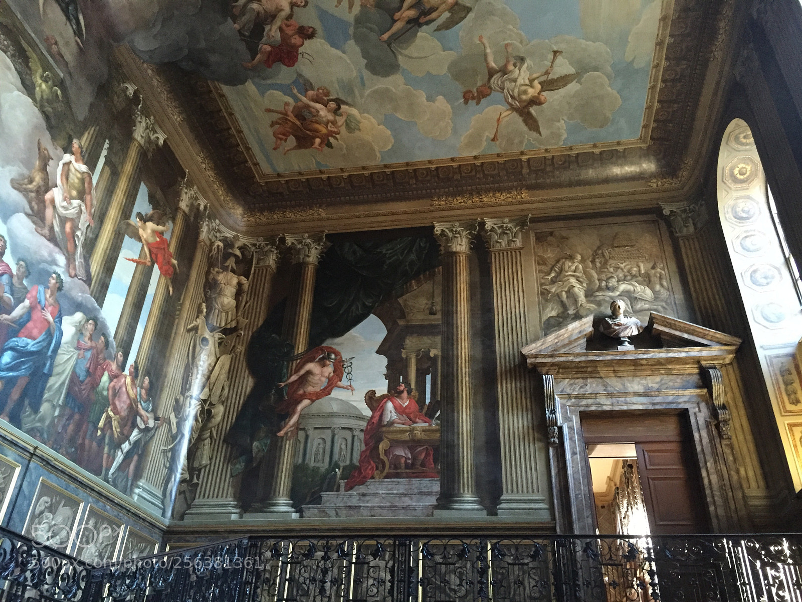 Apple iPhone 6 sample photo. Windsor, eton & hampton palace photography