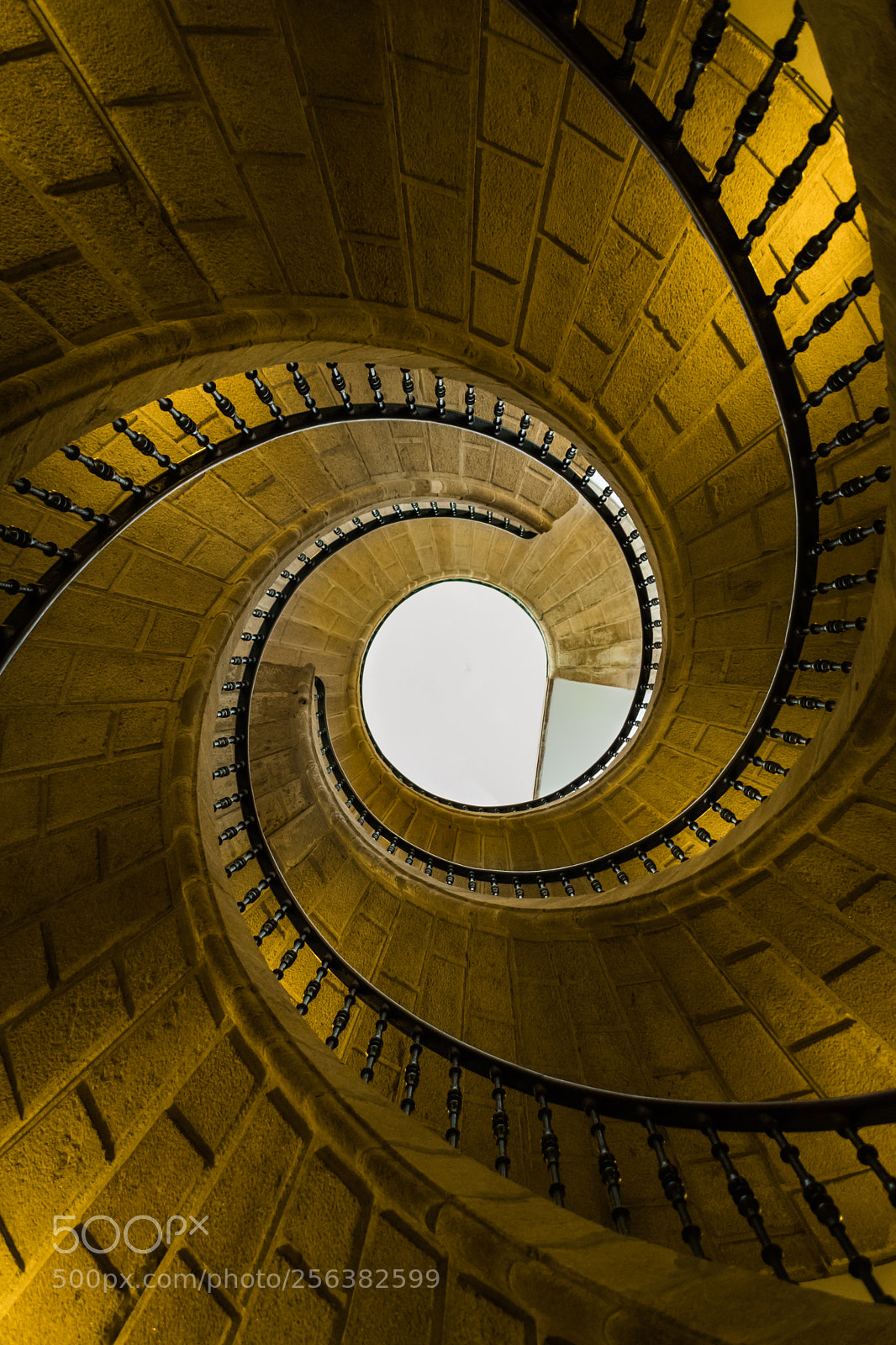 Canon EOS 77D (EOS 9000D / EOS 770D) sample photo. Escaleras al cielo photography