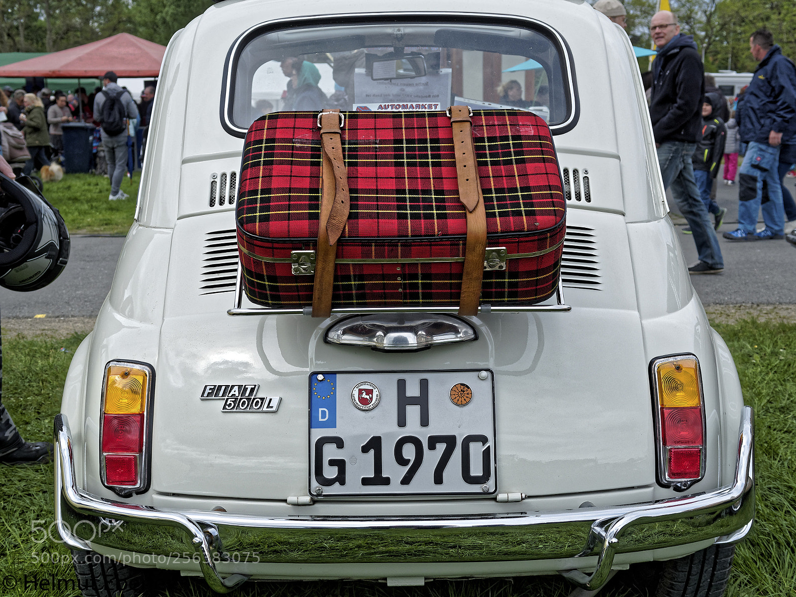 Olympus OM-D E-M5 sample photo. Bs, oldtimer fiat 500 photography