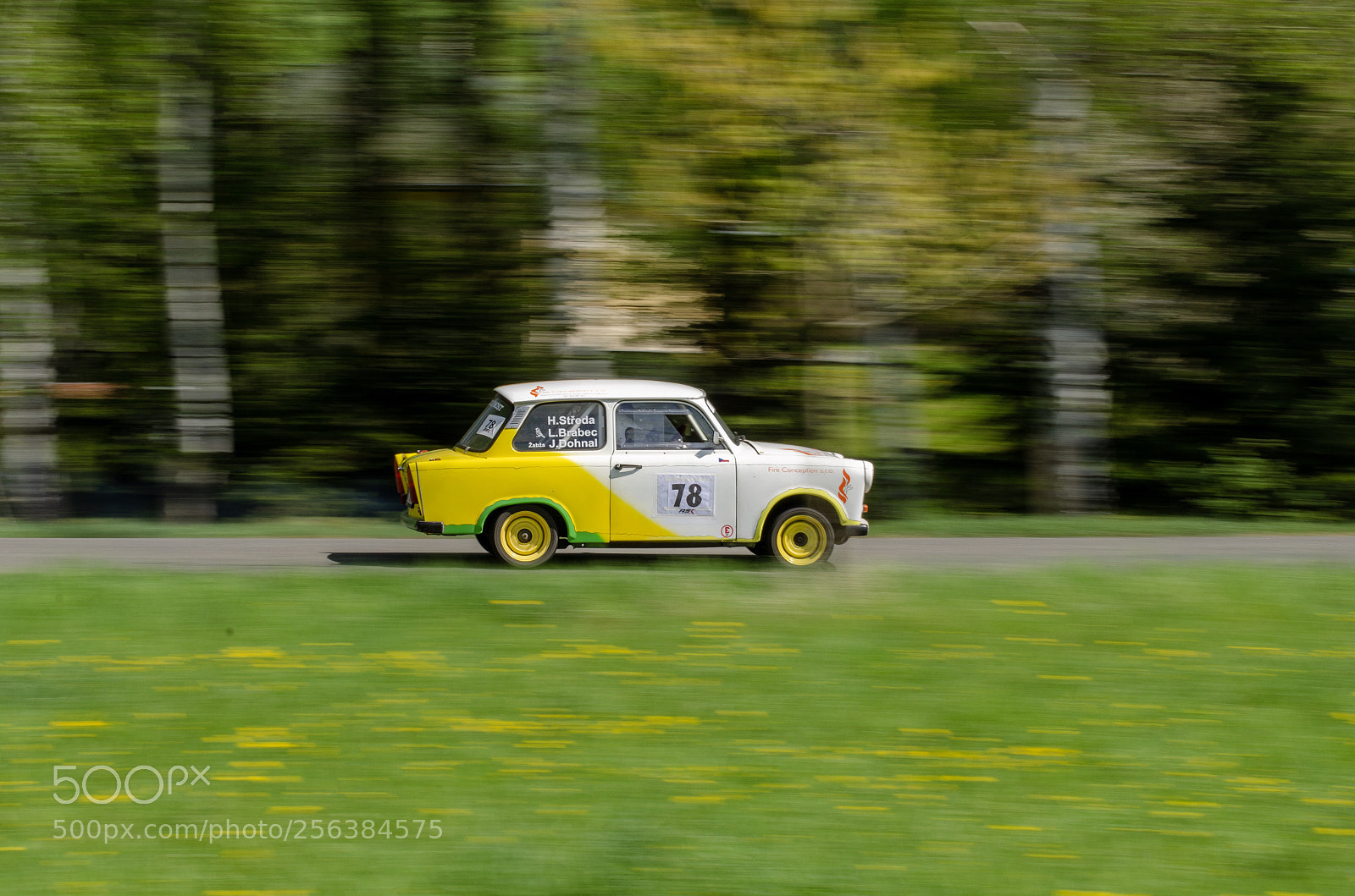 Nikon D7000 sample photo. Trabant in motion photography