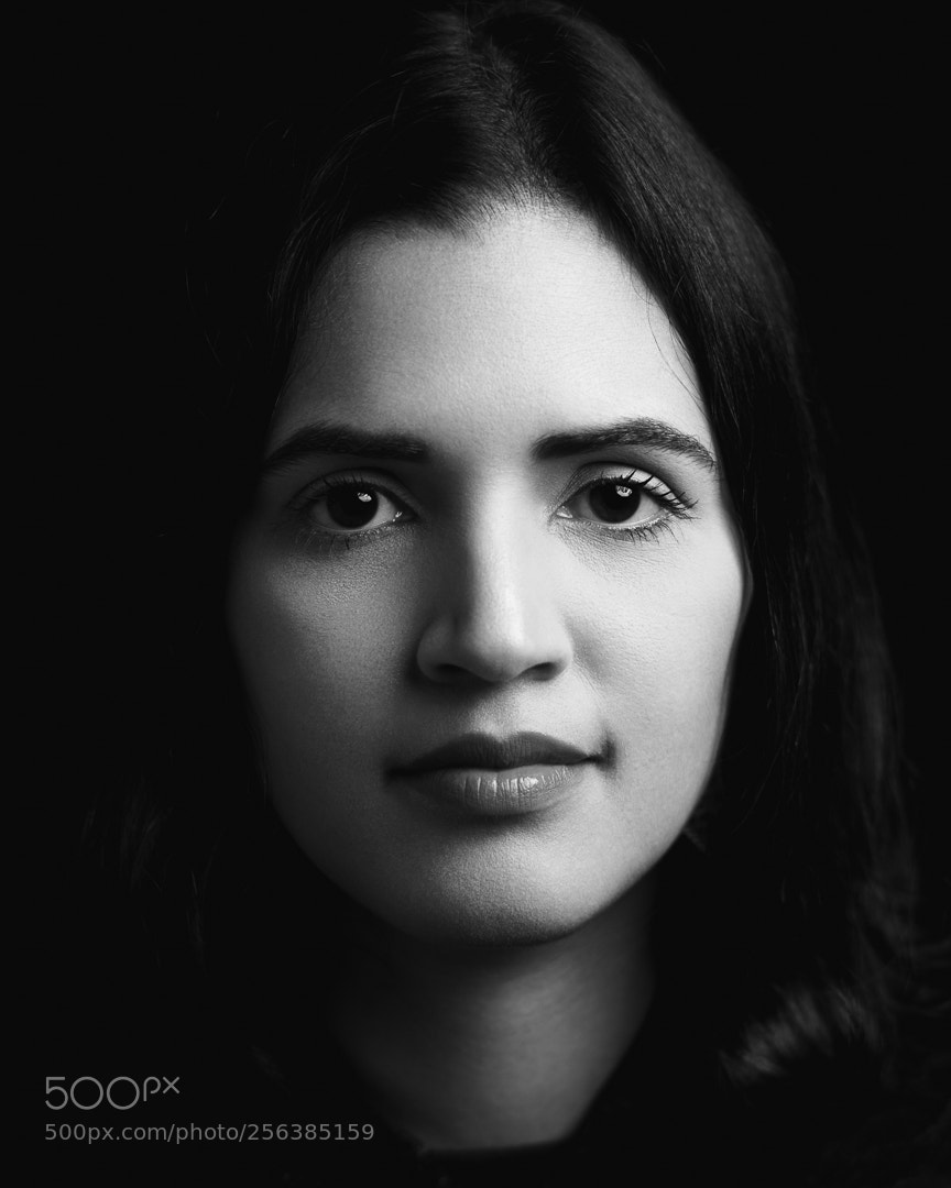 Sony a7 sample photo. Retrato de yimena d photography