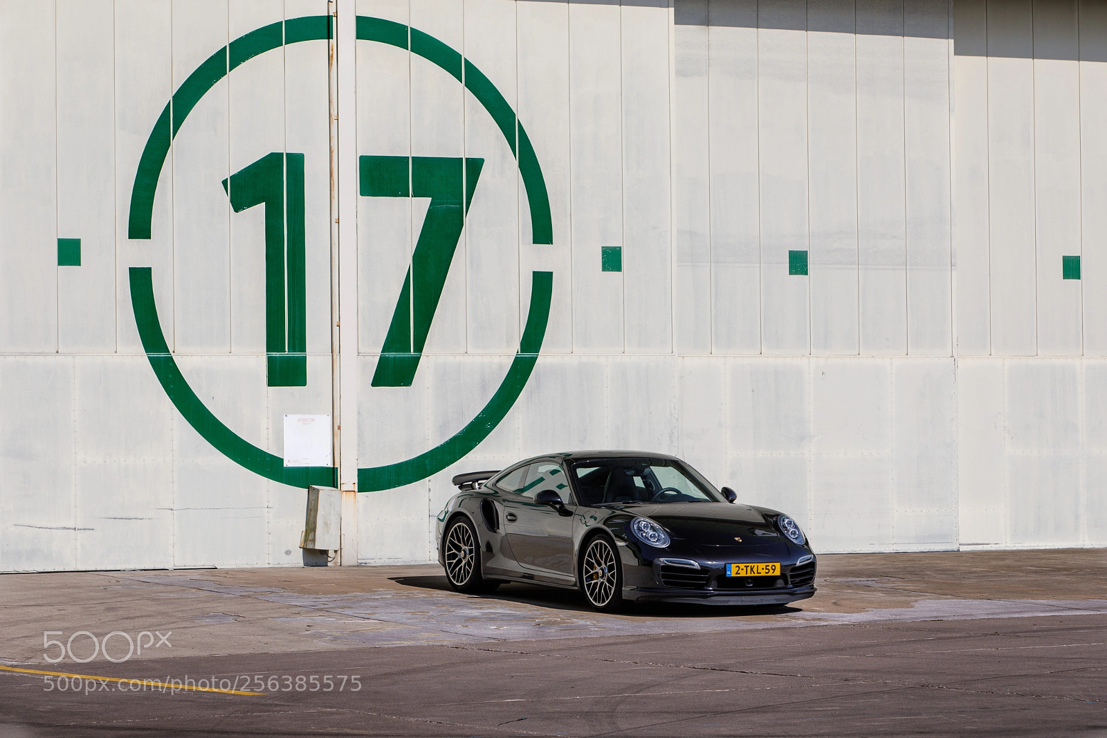 Canon EOS 5D Mark IV sample photo. Porsche 911 turbo s photography