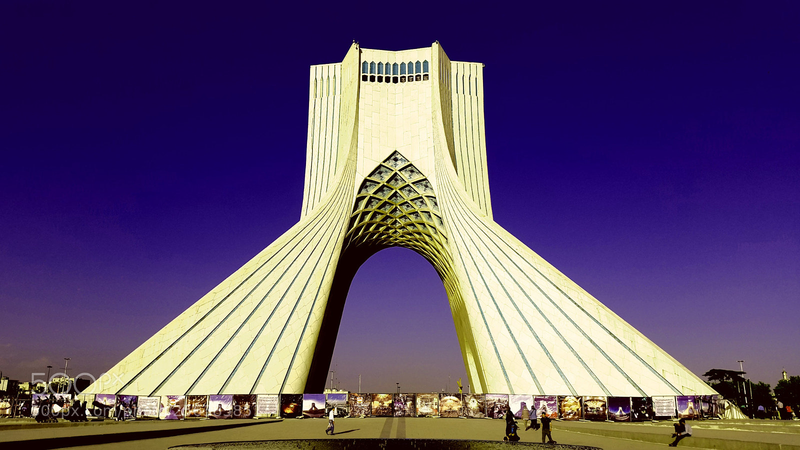 Samsung Galaxy S5 sample photo. Azadi tower (freedom tower) photography