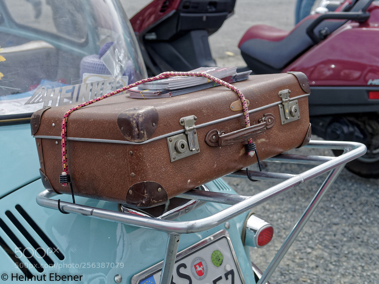 Olympus OM-D E-M5 sample photo. Bs, oldtimer heinkel photography
