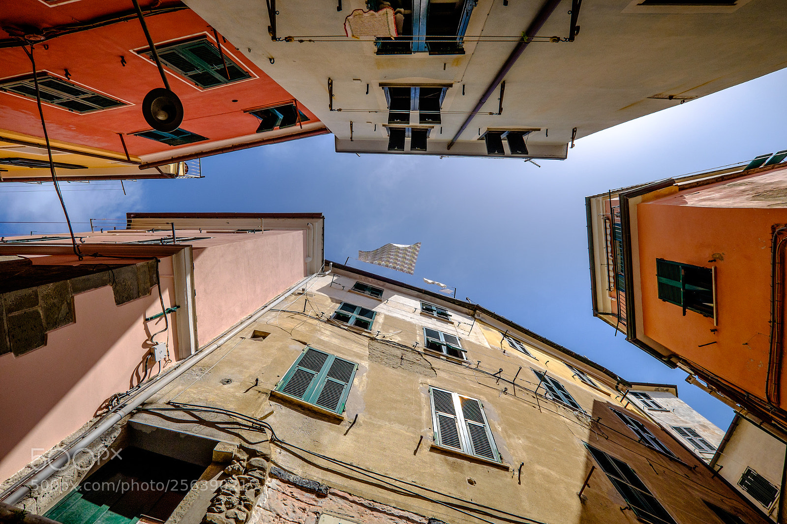 Fujifilm X-T1 sample photo. Chinque terre houses, looking photography