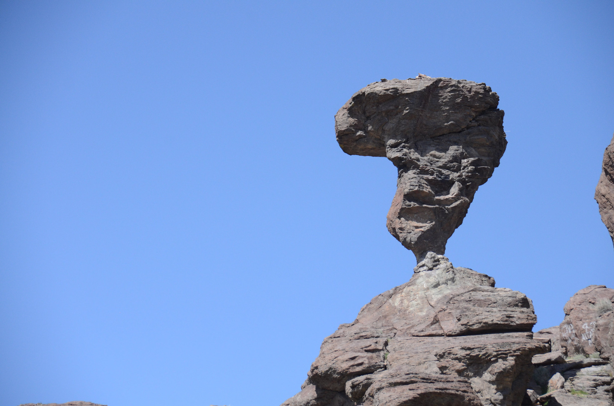 Sigma 18-250mm F3.5-6.3 DC Macro OS HSM sample photo. Stone photography