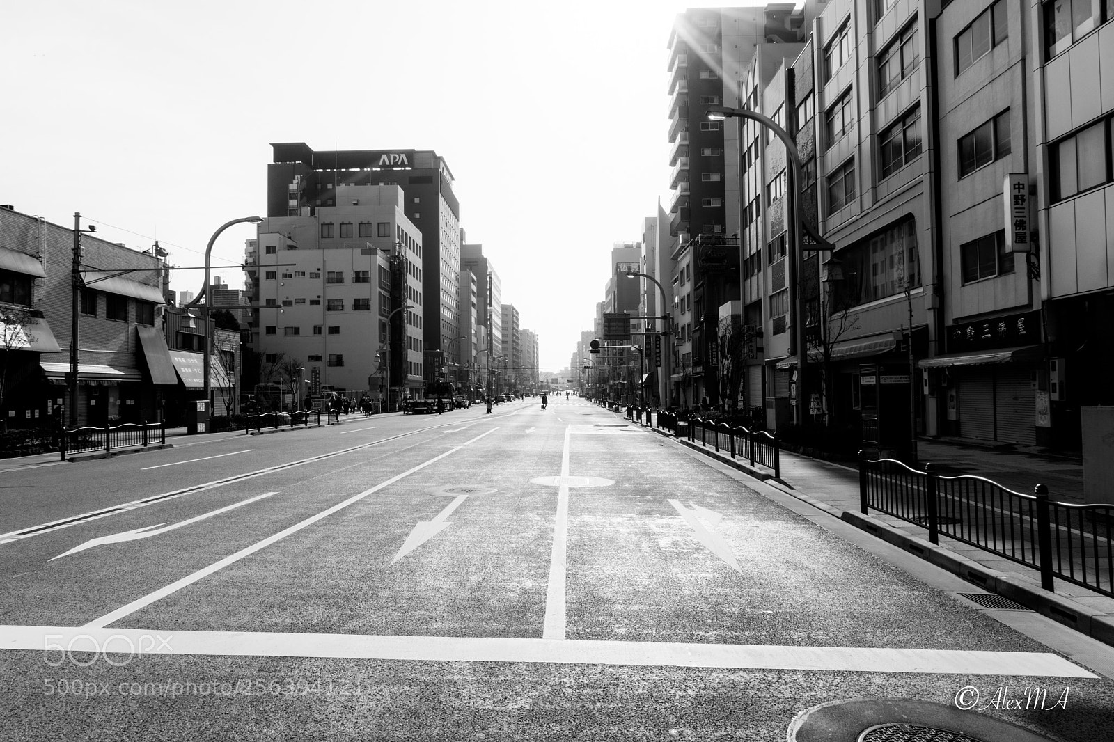Sony a7 sample photo. Tokyo dawn photography