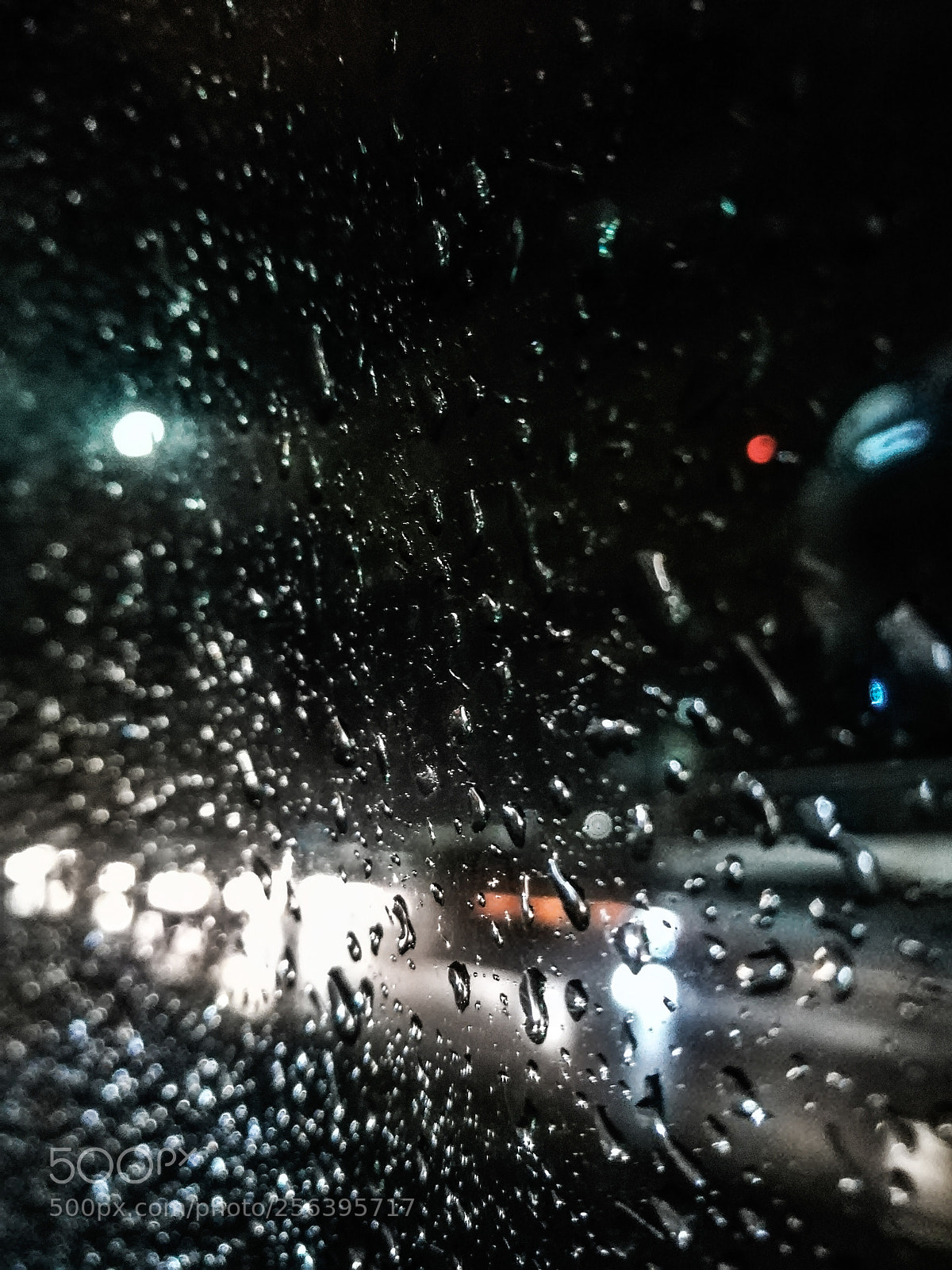 HUAWEI honor 6x sample photo. #raindroplets photography