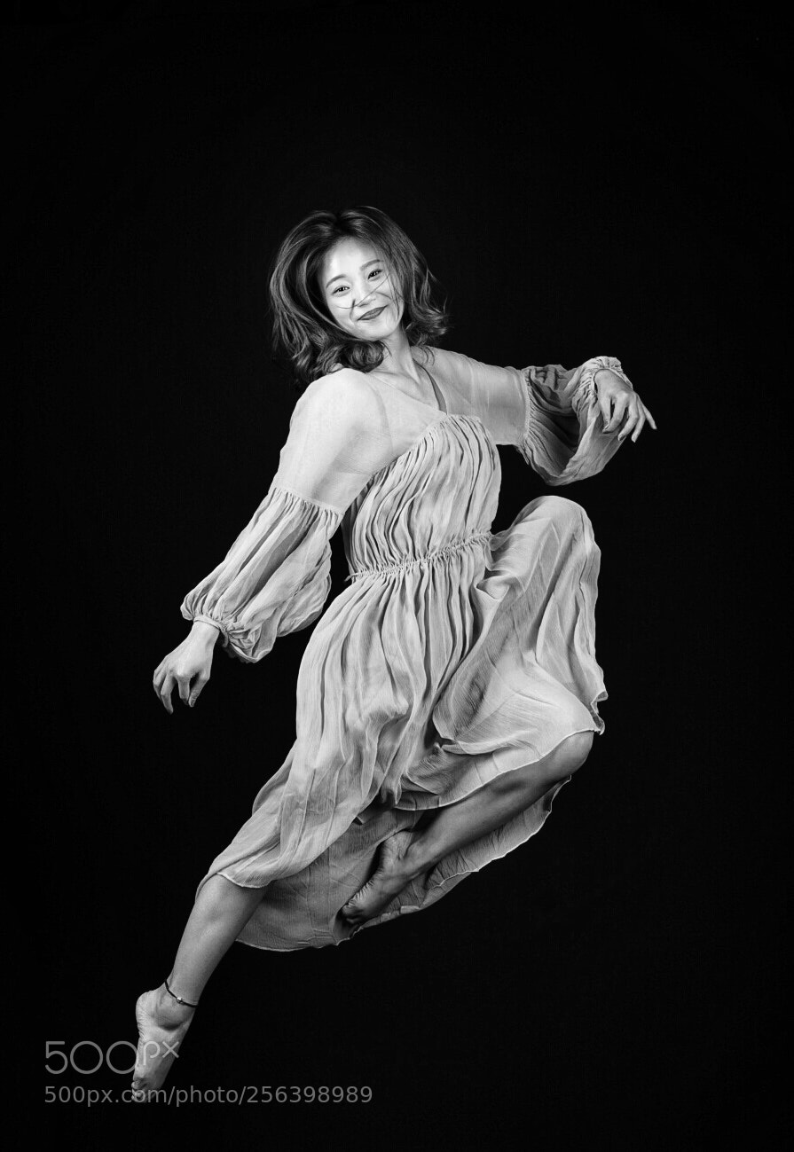 Sony a7R III sample photo. Lifting in pe show. photography