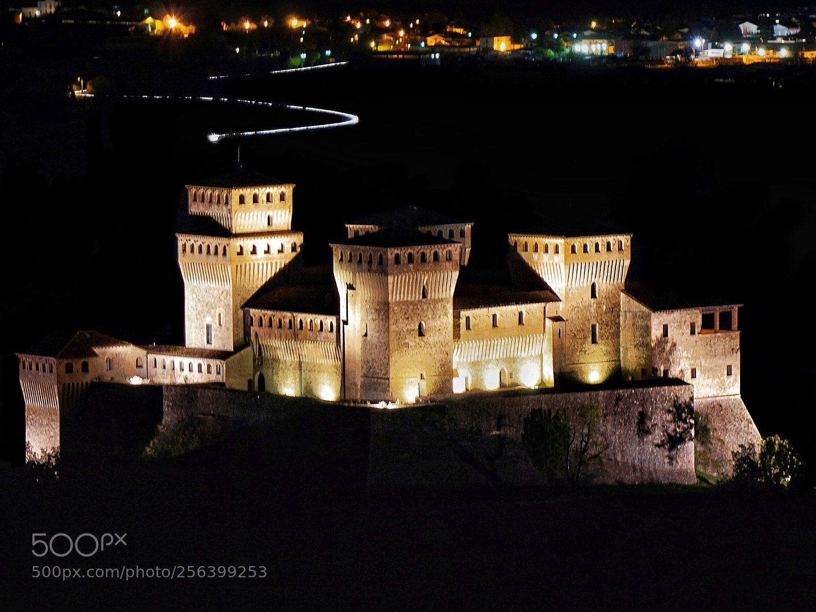 Sony a5100 sample photo. Castle of torrechiara photography