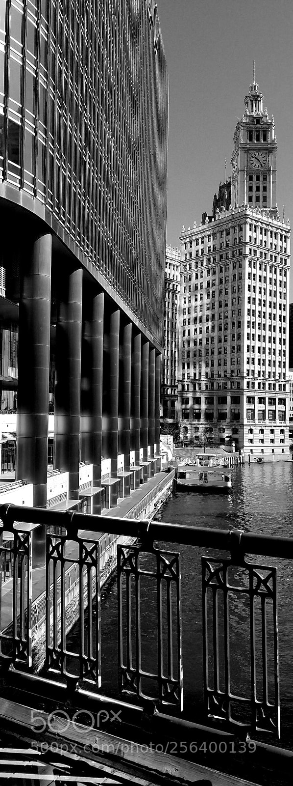 Samsung Galaxy S7 sample photo. Chicago river photography