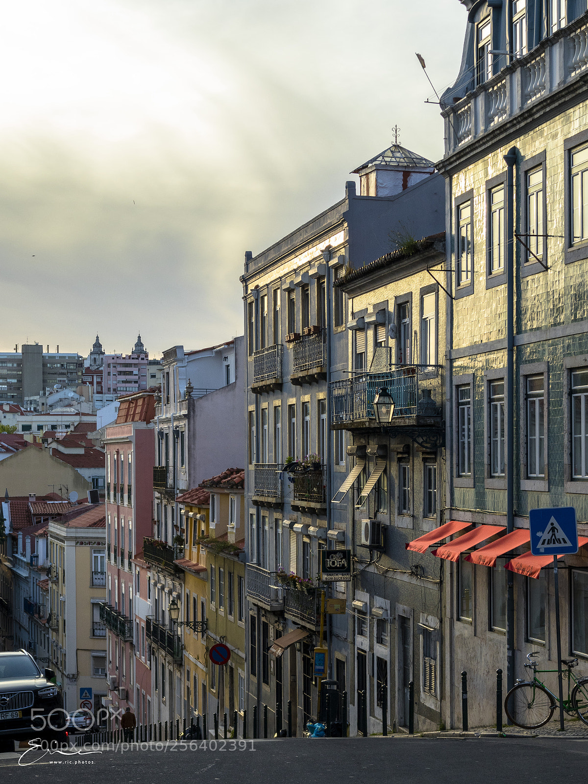 Canon EOS M5 sample photo. Lisbon, portugal photography