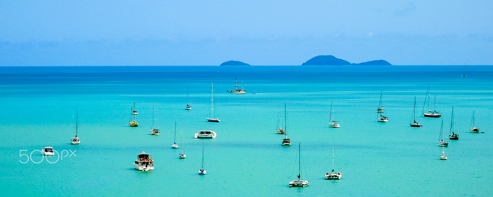 Panasonic DMC-LX1 sample photo. View of airlie beach harbour photography