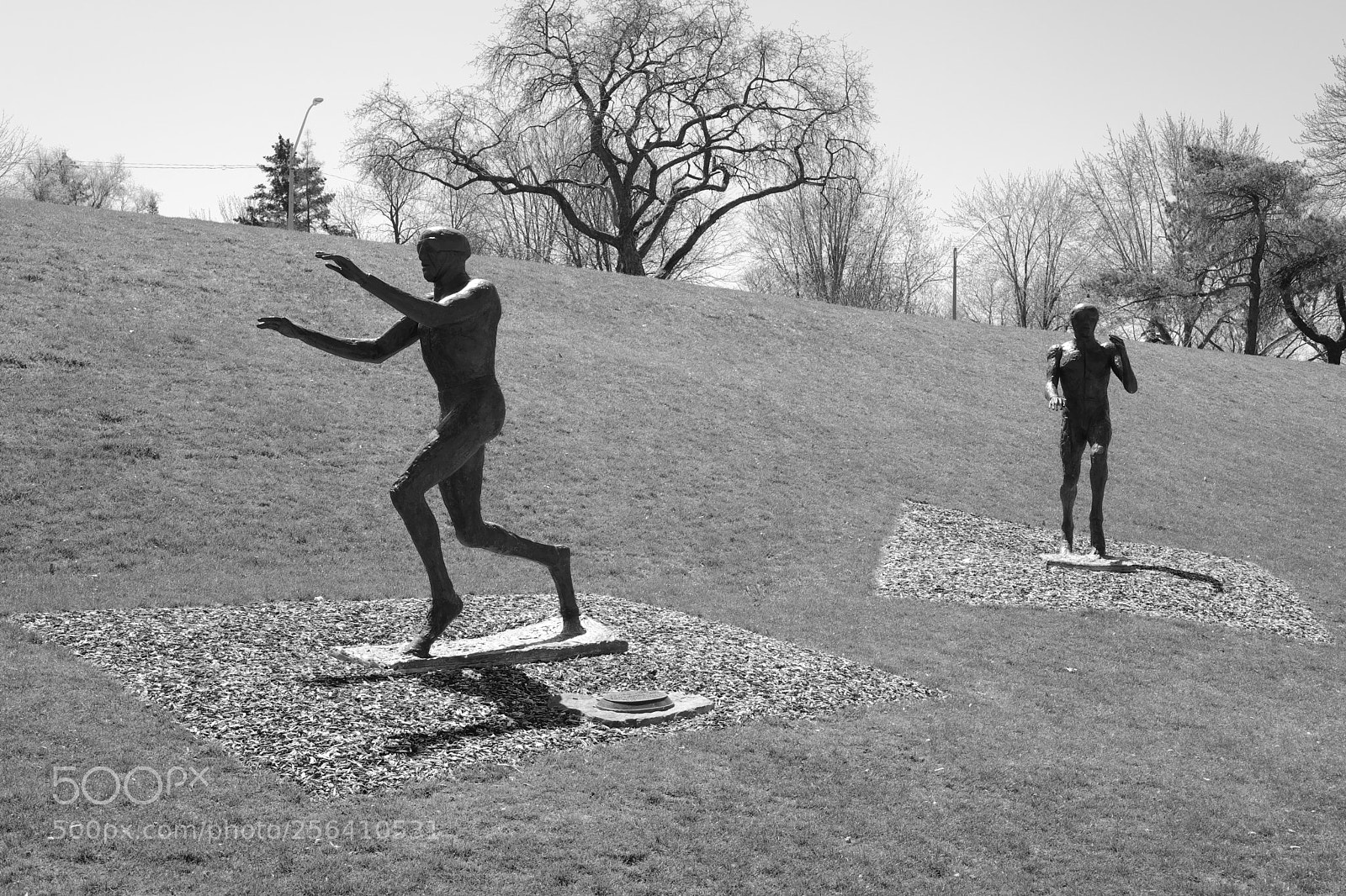 Fujifilm X-T20 sample photo. Flying men photography
