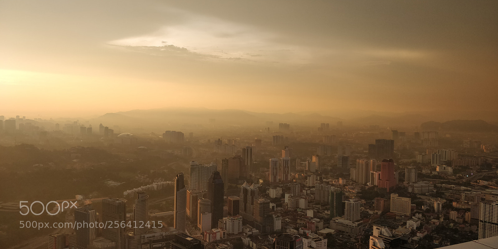 OnePlus 5T sample photo. Kuala lumpur evening photography