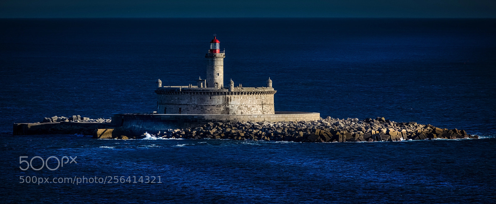 Canon EOS 5D Mark II sample photo. Lisbon lighthouse photography