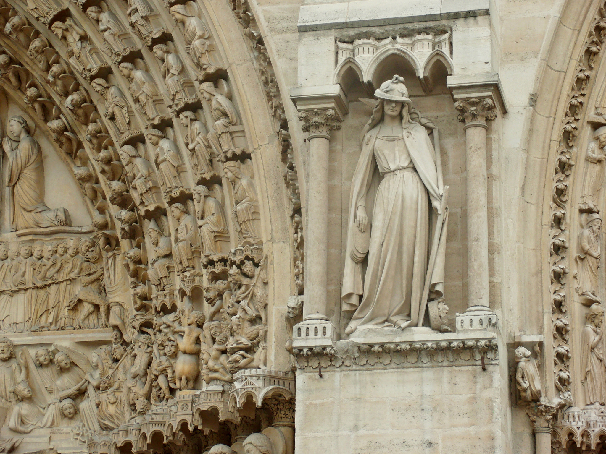 CASIO EX-FC150 sample photo. Notre dame cathedral study 2 photography