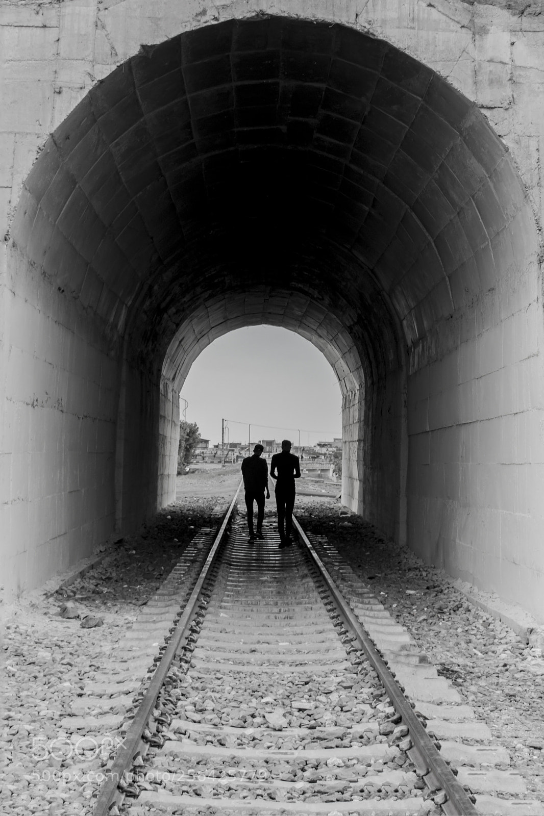 Nikon D7200 sample photo. Guys in subway tunnel photography