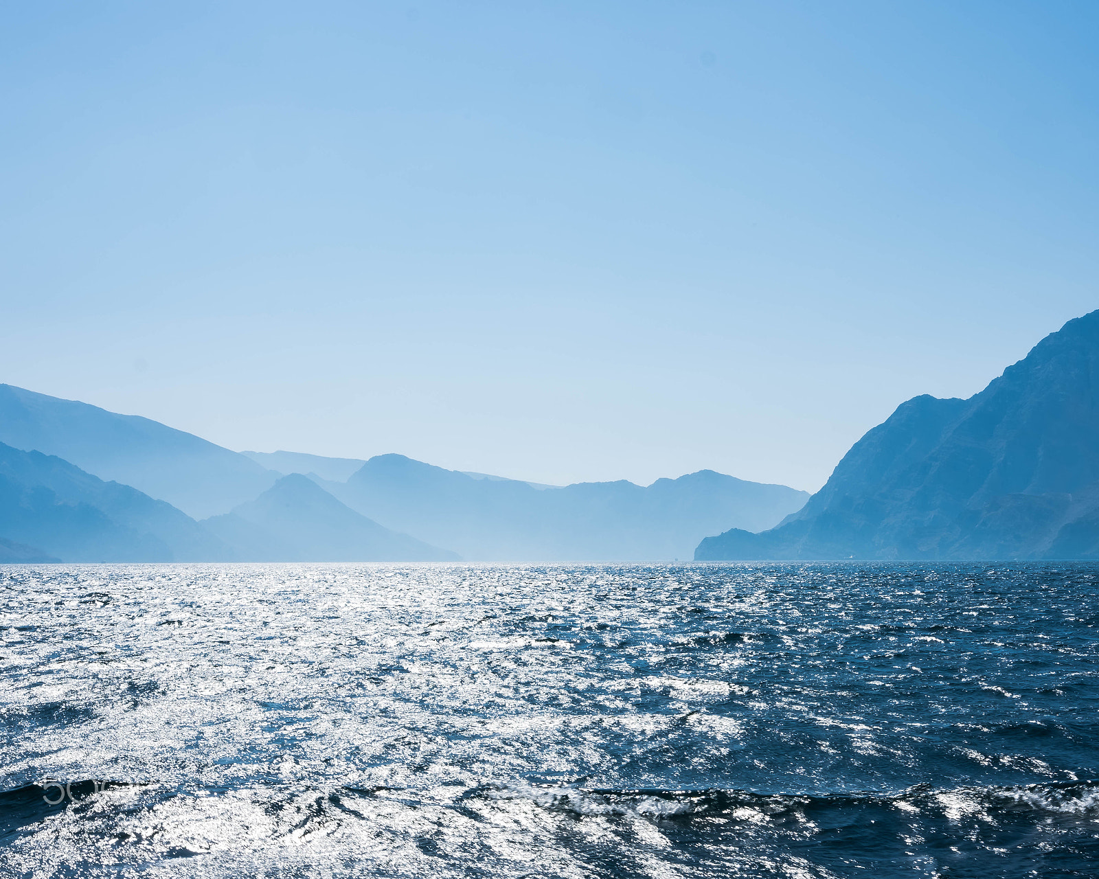 Fujifilm X-T2 sample photo. Glistering sea photography