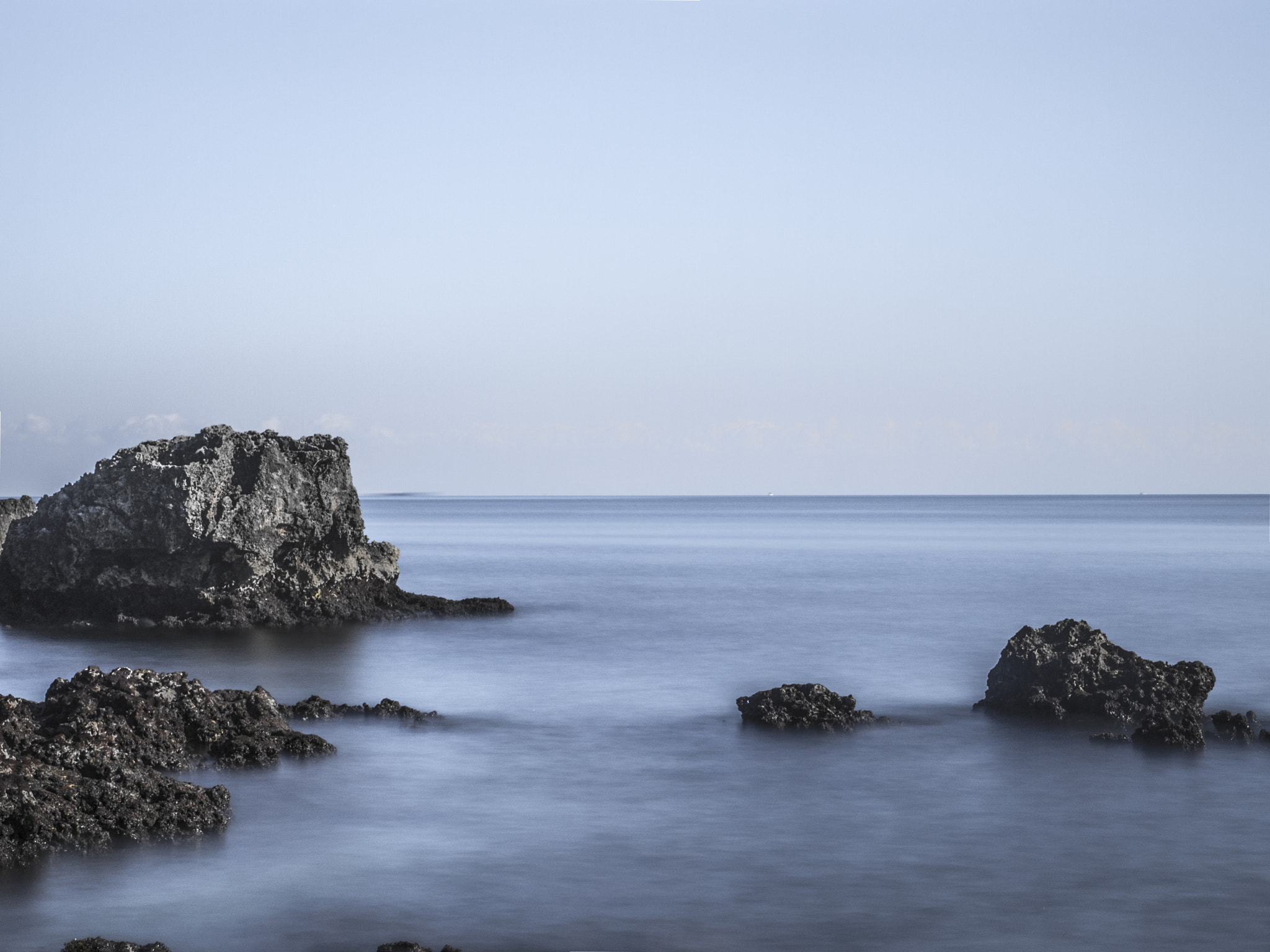 Olympus E-450 (EVOLT E-450) sample photo. Cold waters photography