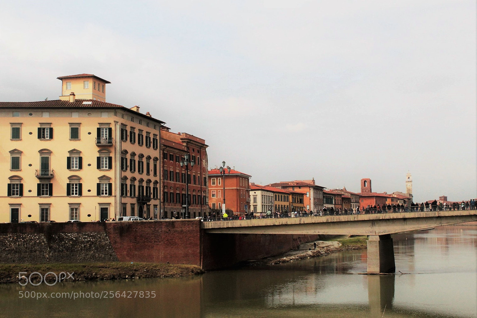 Canon EOS 1300D (EOS Rebel T6 / EOS Kiss X80) sample photo. Lungarno galilei pisa photography