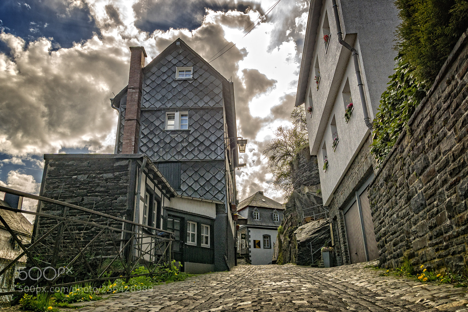 Sony ILCA-77M2 sample photo. Monschau, germany photography