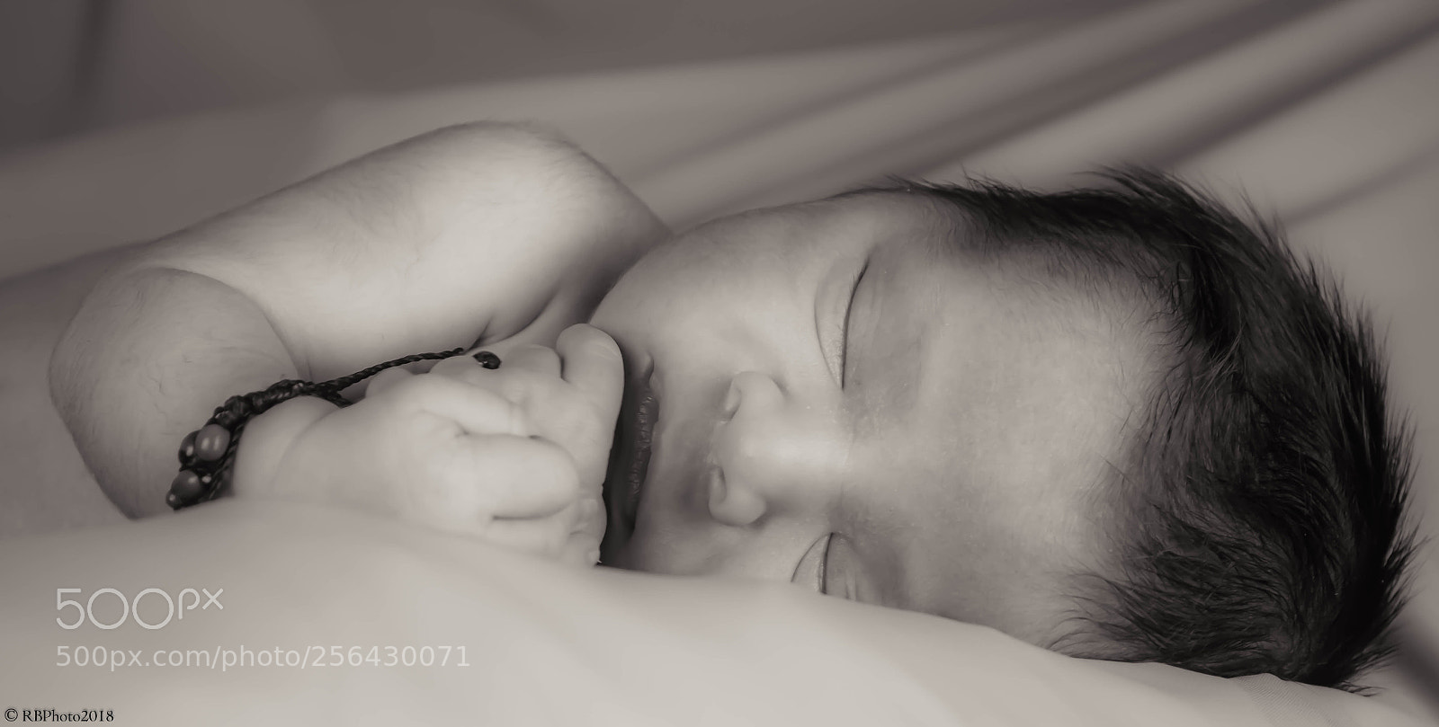 Nikon D5200 sample photo. Newborne franco photography
