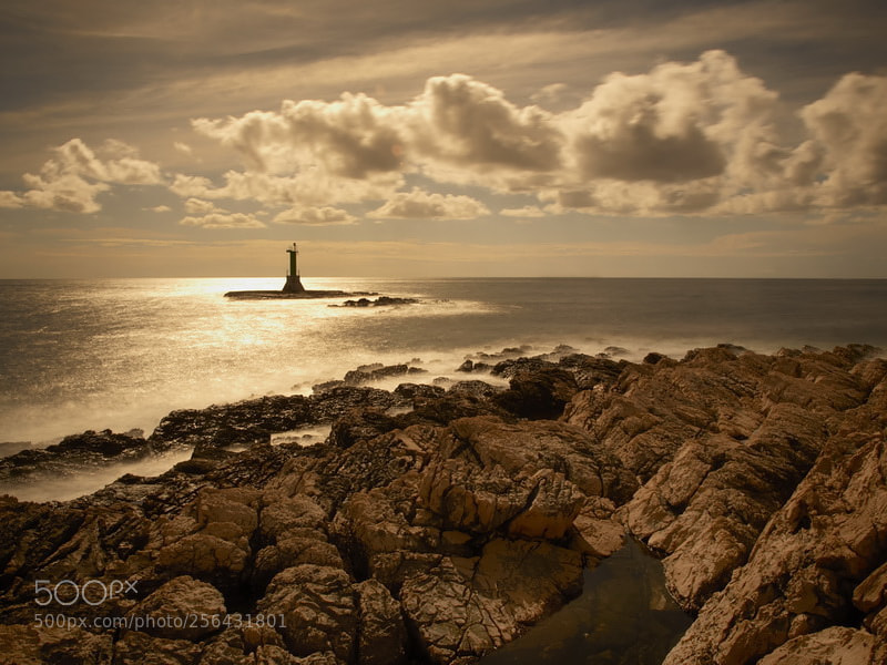Olympus E-520 (EVOLT E-520) sample photo. Cloudy lighthouse photography