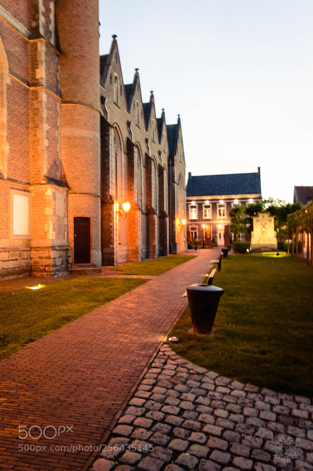 Nikon D3200 sample photo. Alongside the church photography