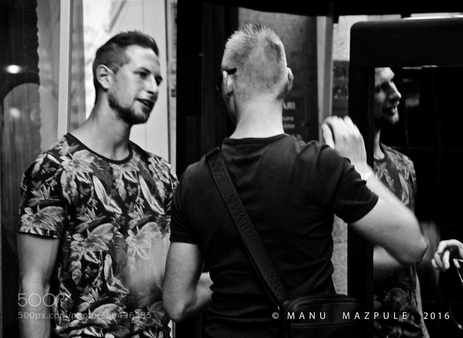 Canon EOS 70D sample photo. 336. girona. catalunya... people... photography