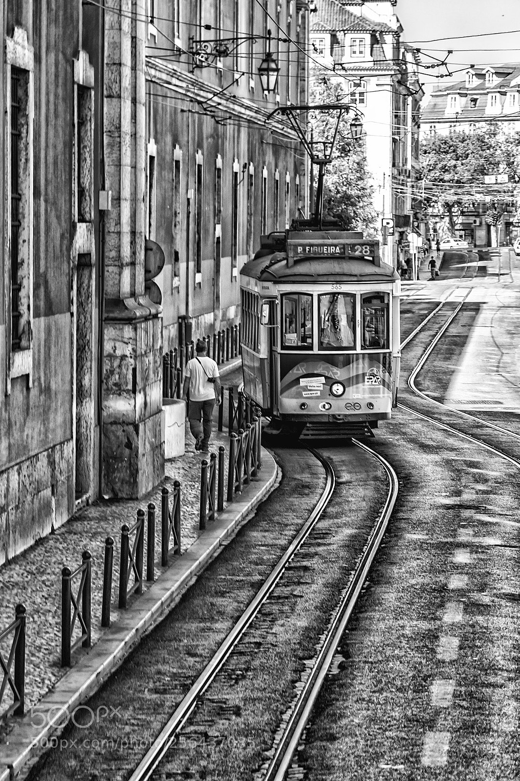 Canon EOS 550D (EOS Rebel T2i / EOS Kiss X4) sample photo. Tranvia lisboeta ii photography