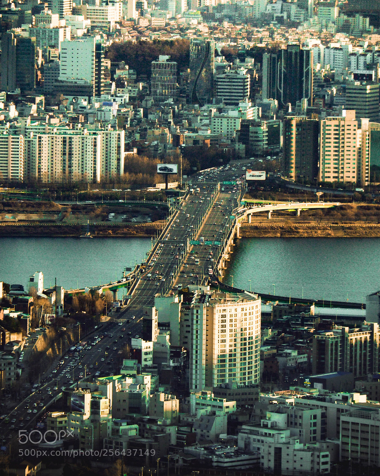 Olympus OM-D E-M5 II sample photo. City fantasy photography