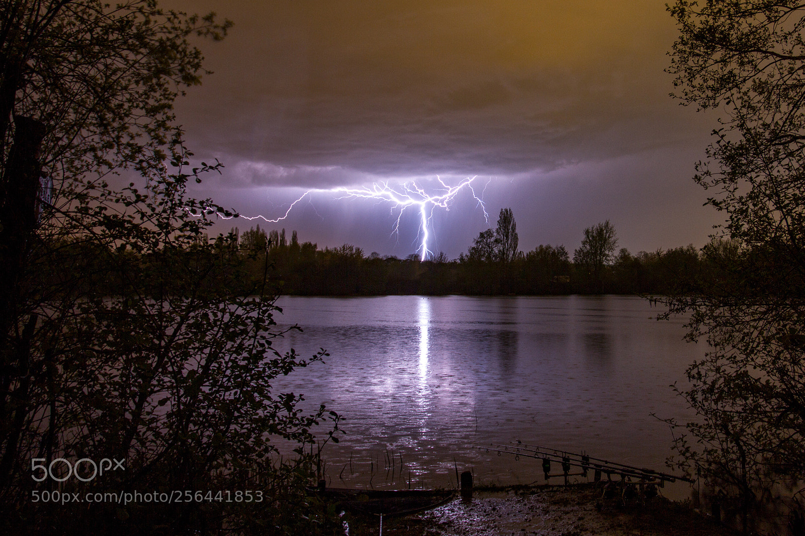 Canon EOS 7D sample photo. Lightning bolt as summer photography
