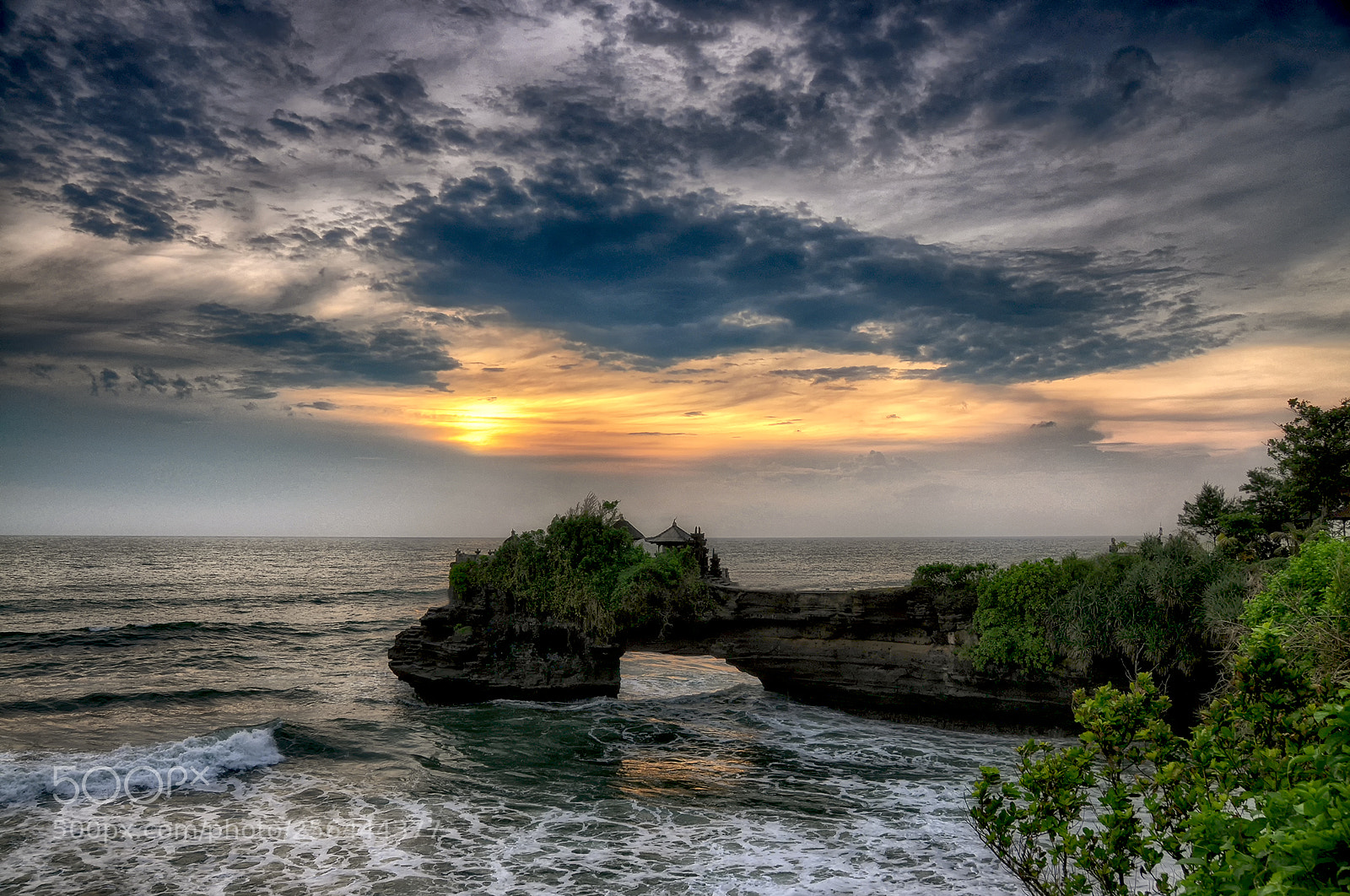 Nikon D300 sample photo. Tanah lot photography