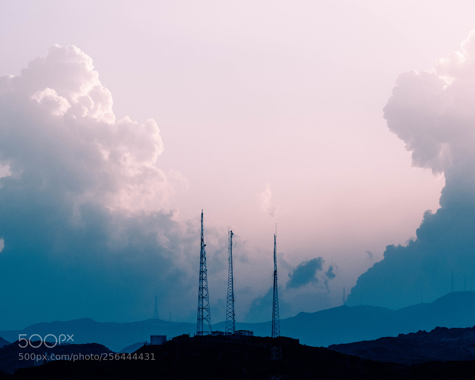 Nikon D5600 sample photo. Radio towers in taif. photography