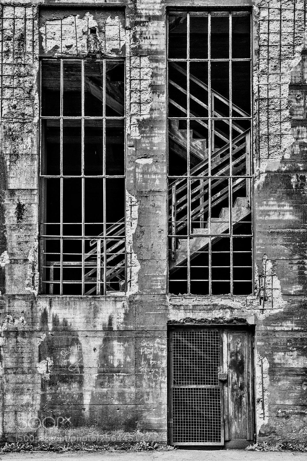 Nikon D750 sample photo. Disrepair photography