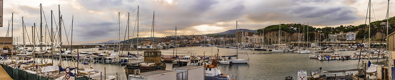 Nikon D7200 sample photo. Puerto de arenys de photography