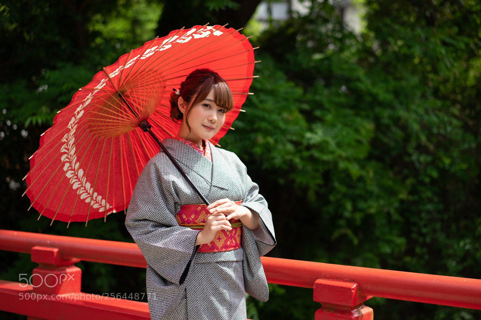 Sony a7 II sample photo. Red umbrella photography
