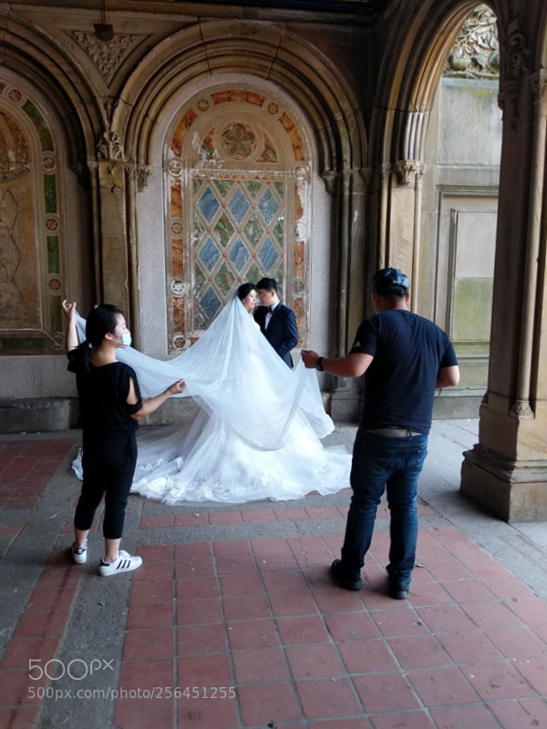 Google Pixel 2 XL sample photo. Central park wedding photography