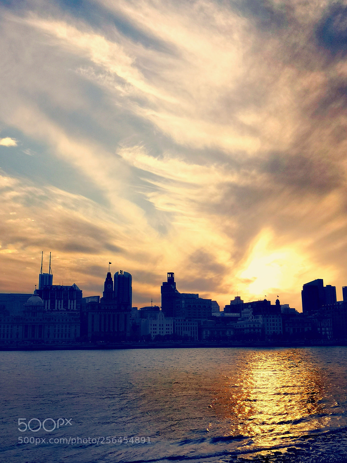 HUAWEI Honor 10 sample photo. Sunset of huangpujiang river photography
